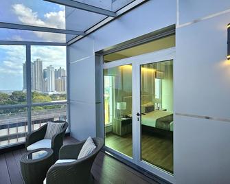 Ramada Plaza Panama Punta Pacifica - פנמה סיטי - מרפסת