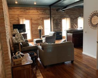 Luxury loft in the building from 1888 - Jerseyville - Sala de estar