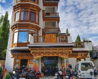 Himalayan Retreat-Karzoo - Leh - Patio