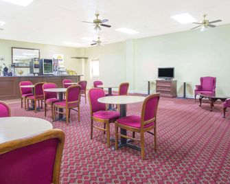 A Red Dot Inn Milledgeville - Milledgeville - Restaurant