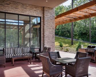 Residence Inn by Marriott Seattle South/Renton - Renton - Innenhof