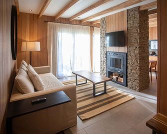 El Refugio Ski & Summer Lodge - San Martín de los Andes - Sala de estar