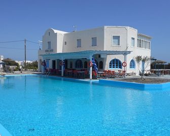 The Three Anchors Rooms - Agios Georgios - Pool