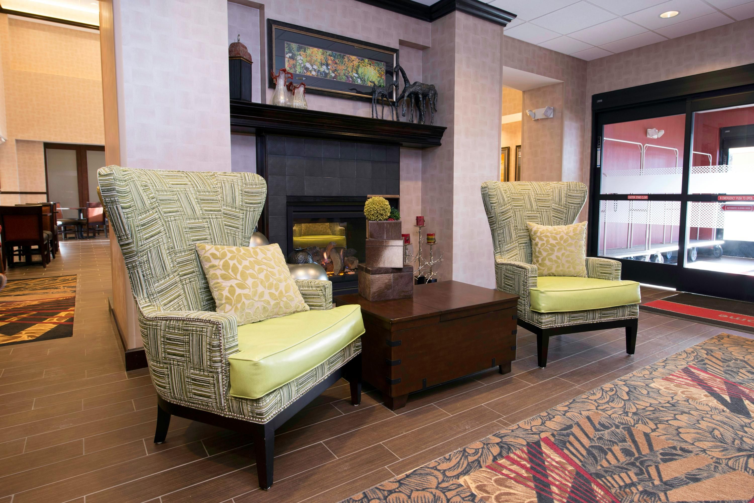 Hampton Inn & Suites Bismarck/Northwest - ביסמארק - טרקלין