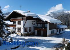 Landhaus Bromm Hotel Garni - Mittelberg - Edificio