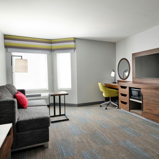 Hampton Inn San Diego/Del Mar image 1