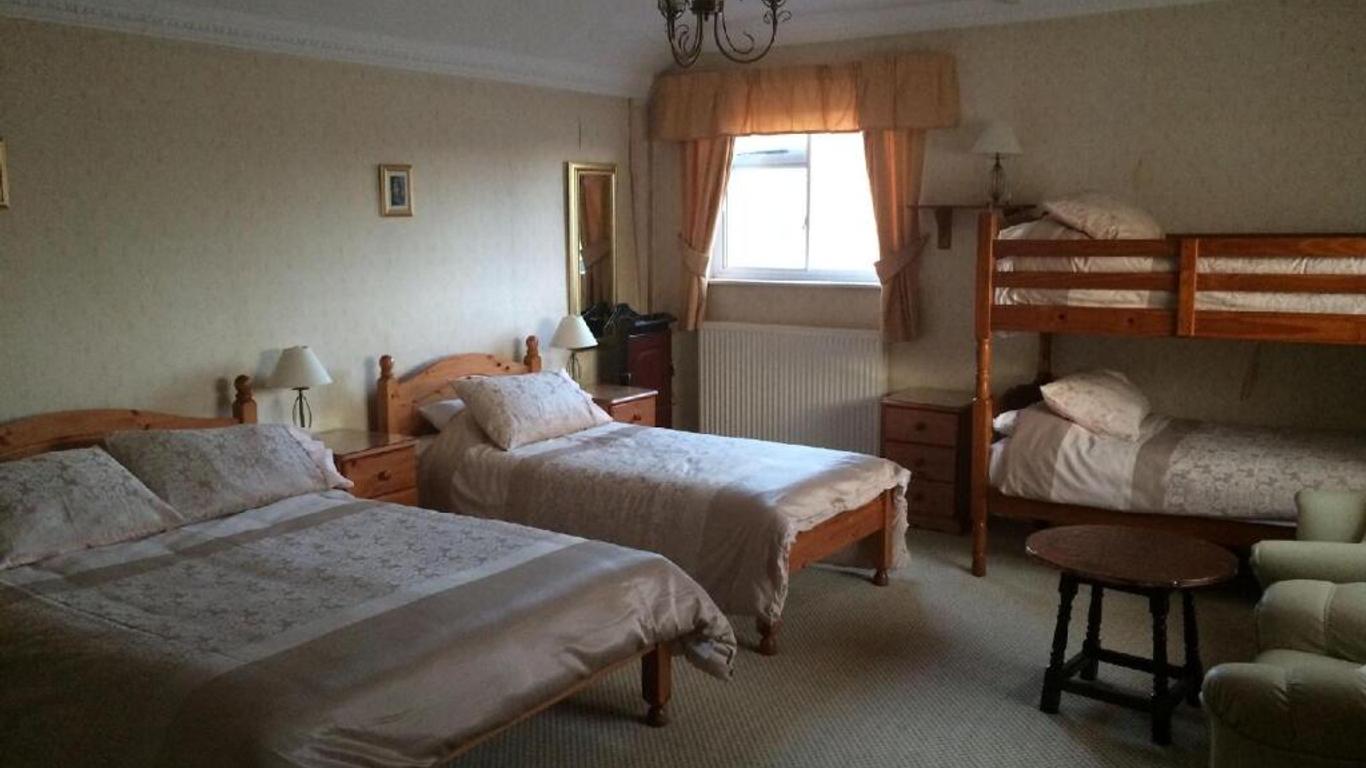 Half Moon Hotel