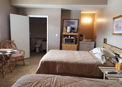 Enjoy a Stay at a Horse Motel in York, NE, Handicap Accessible/Pet Friendly - York - Schlafzimmer