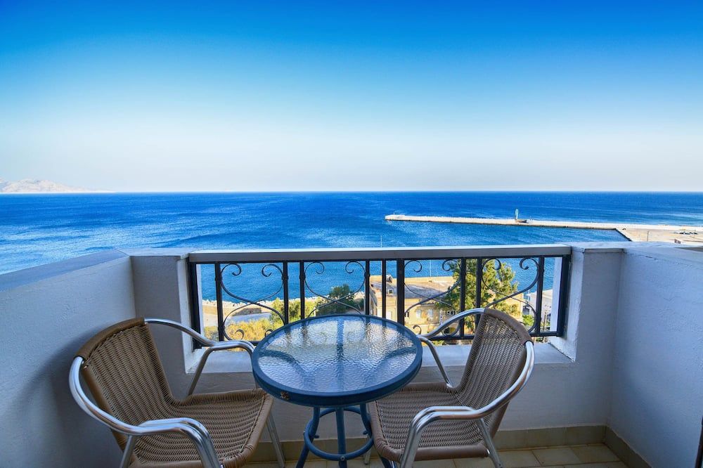 Astro Hotel - Agios Kirykos - Balkon