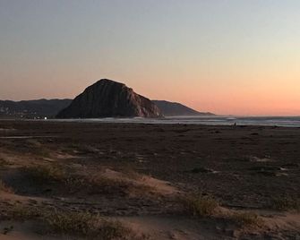 Captain Java's Cottage in beautiful Morro Bay! - Morro Bay - Strand