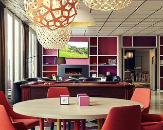 Hôtel Mercure Marne-la-Vallée Bussy-Saint-Georges - Bussy-Saint-Georges - Sala de estar