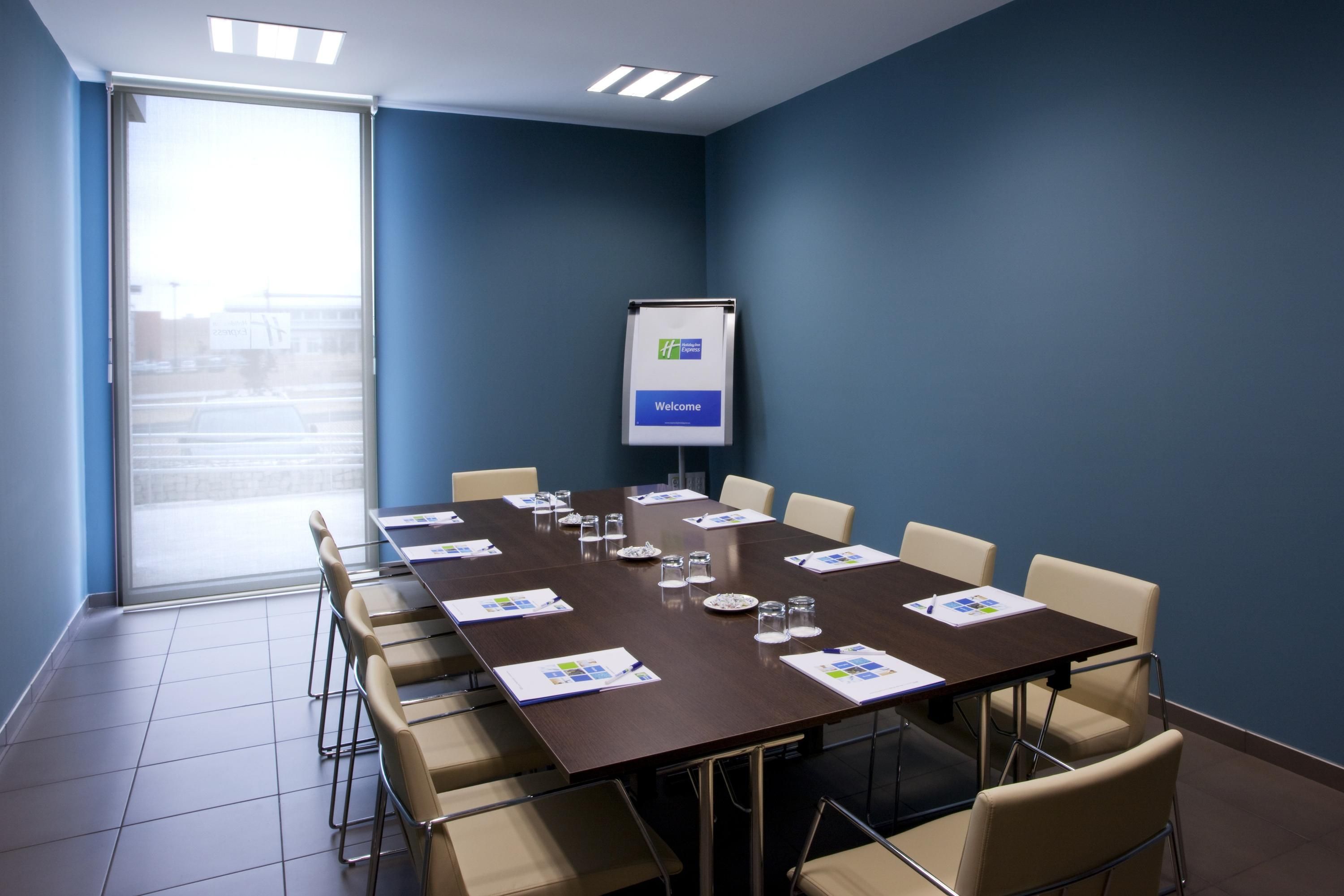 Holiday Inn Express Vitoria By IHG - Vitoria-Gasteiz - Ruang rapat