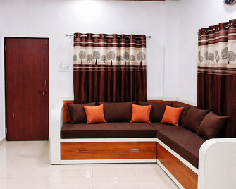 Janani Niwas Matheran - Matheran - Bedroom