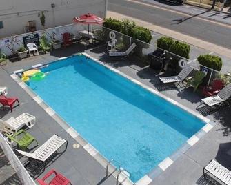 Hc-127 Beach Haus - Seaside Heights - Pool