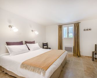 Farmhouse in the middle of the Provence - Moustiers-Sainte-Marie - Slaapkamer