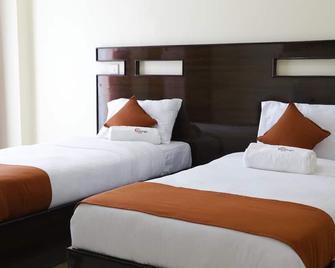Claire De Lune Moonlight Hotel - Nakuru - Schlafzimmer