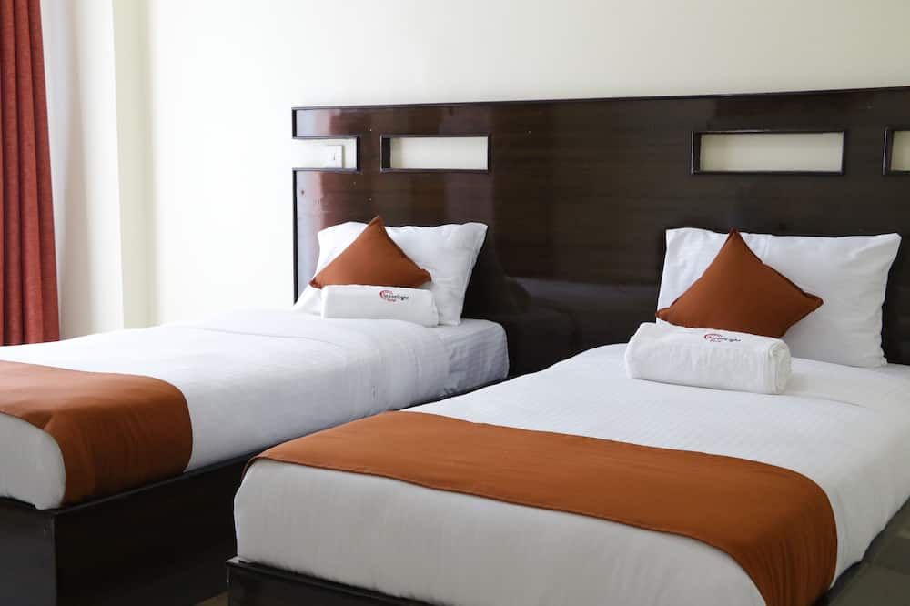 Claire De Lune Moonlight Hotel - Nakuru - Schlafzimmer