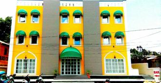 Hotel Diviyum Manor-Port Blair - Port Blair - Building