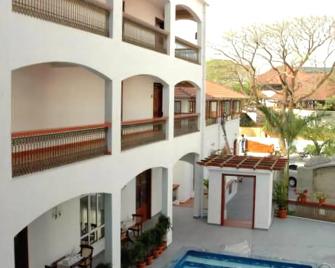 The Killians Boutique Hotel - קוצ'י - בריכה