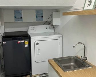 Sleep At Phuket Sha Plus - Phuket City - Laundry facility