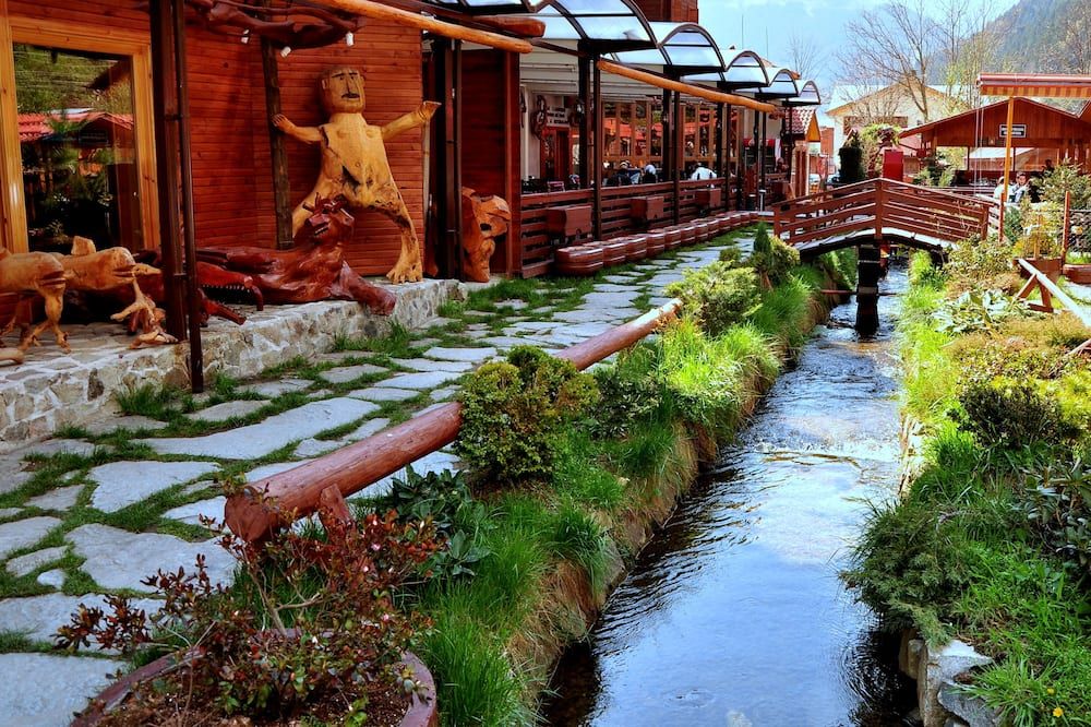 Inan Kardesler Hotel - Uzungöl - Außenansicht
