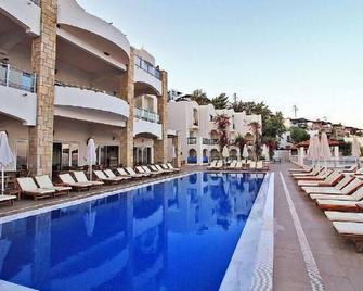 Jura Hotels Bodrum Resort - Ortakent-Yahşi - Pool