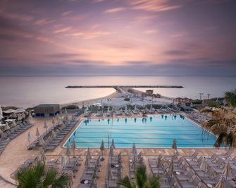 The Vista at Hilton Tel Aviv - Tel Aviv - Piscina
