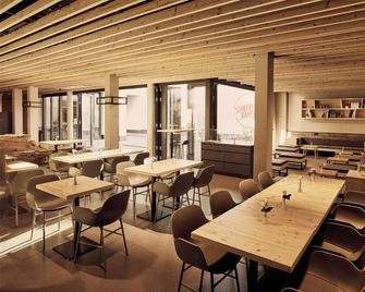 Schwabinger Wahrheit by Geisel - München - Restaurant
