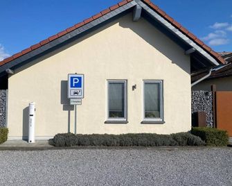 Apartment 'Hoferstraße 30a' with Wi-Fi and Air Conditioning - Gangelt - Edificio