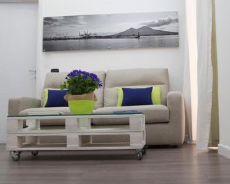 Scugnizzo Apartment - Naples - Salon