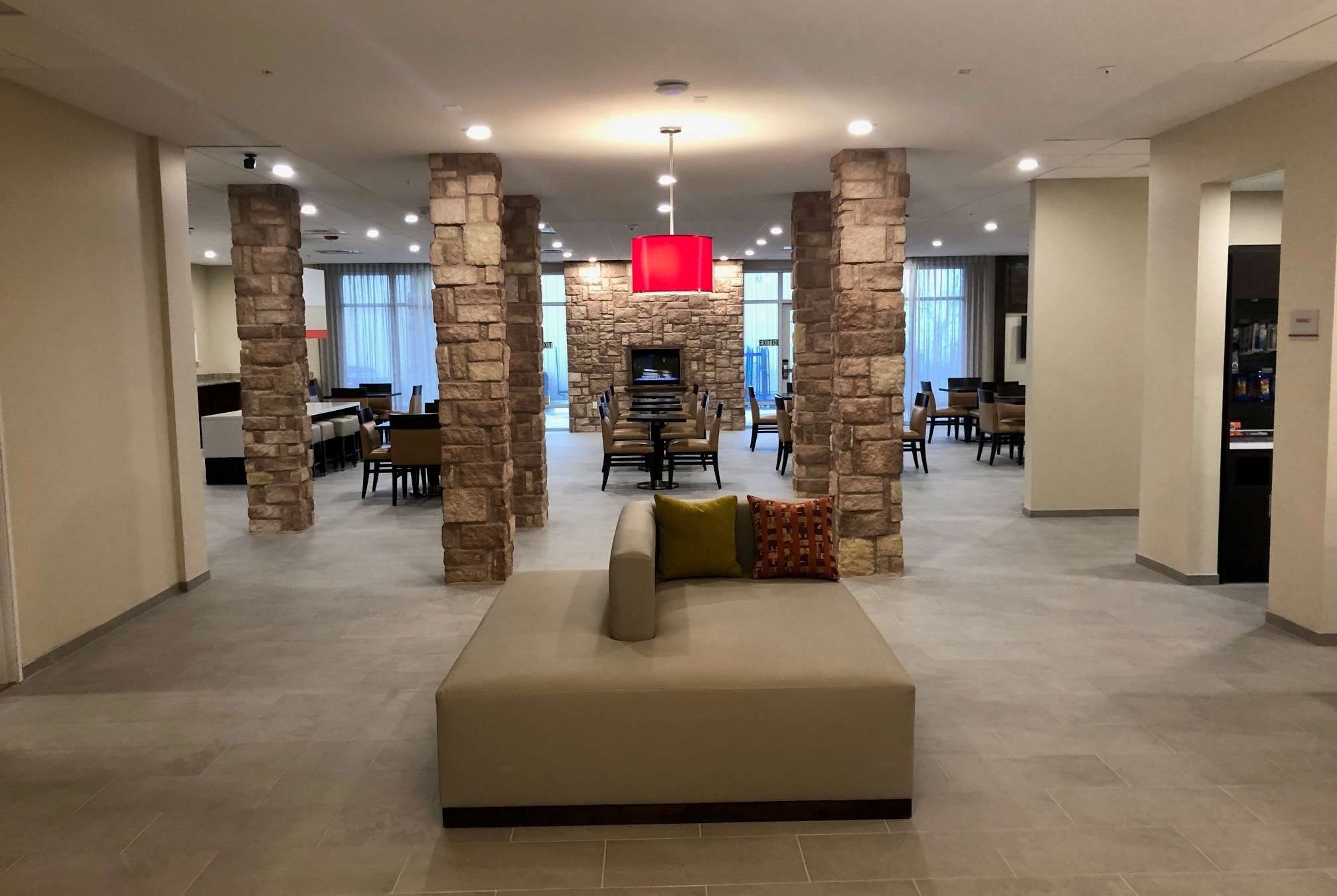 Hawthorn Extended Stay by Wyndham Monahans - Monahans - Lobby
