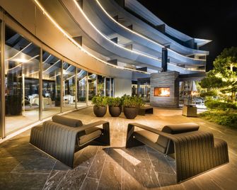 7132 Hotel - Vals - Patio