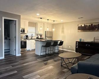 Apt 1- High Plains Lodge at Nomad Landing - Clayton