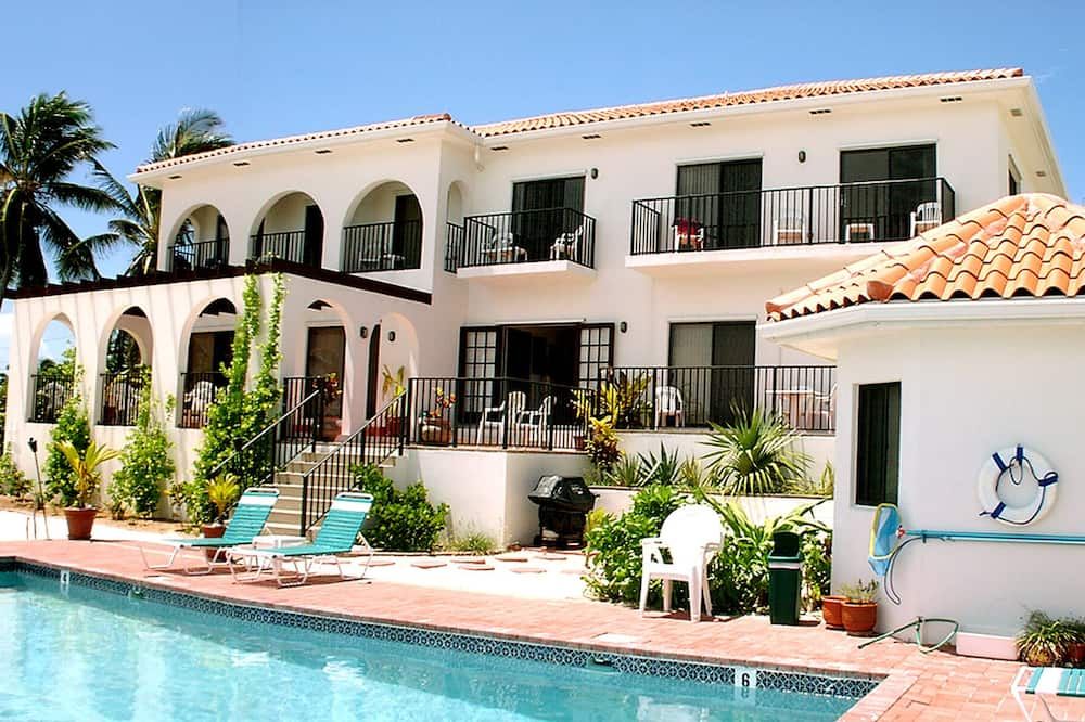 Turtle Nest Inn, Ocean View Apt, Rental Car Included, 1199/week! - Bodden Town - Bina