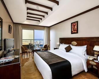 فندق نادي فال أنفا - الدار البيضاء - غرفة نوم