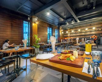 Beehive Boutique Hotel Phuket - Wichit - Restaurant