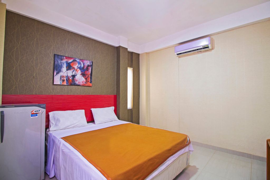 RedDoorz near Cilandak Town Square