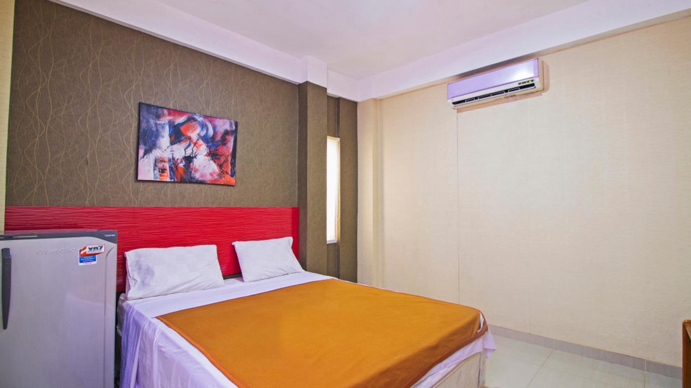 RedDoorz near Cilandak Town Square