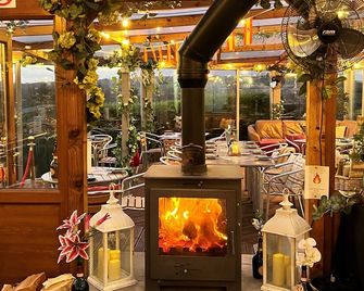 Beamish Park Hotel - Newcastle upon Tyne - Patio