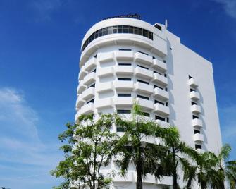 Florida Hotel - Hat Yai - Building