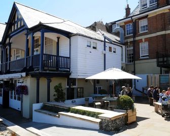 Royal Temple Yacht Club - Ramsgate
