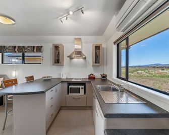 Avalon Manor Motel - מוטואקה - מטבח