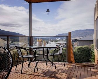 The Chalk I Spa & Sunset Views Derwent Valley - New Norfolk - Balkon