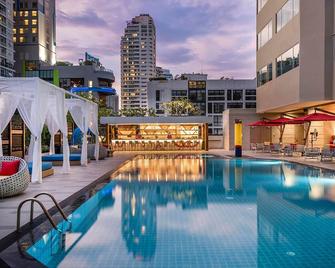 Mercure Bangkok Sukhumvit 11 - בנגקוק - בריכה