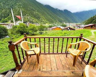 Uzungol Cerrahpasa Suites - Uzungöl - Balcony