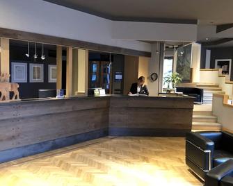 Hotel Alla Posta - Saint Vincent - דלפק קבלה