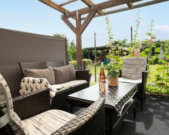 Haus Waldfrieden Ferienhaeuschen Waldfri - Haffkrug - Binnenhof