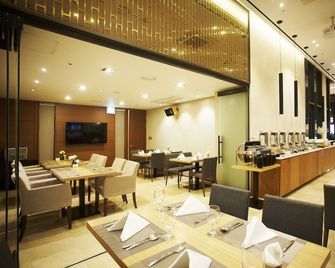 On City Hotel - Cheonan - Restaurante