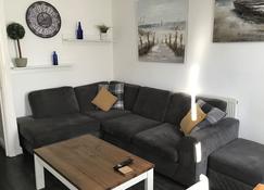 2 Bedroom Luxury Apartment Near Liverpool Football Ground - Liverpool - Wohnzimmer