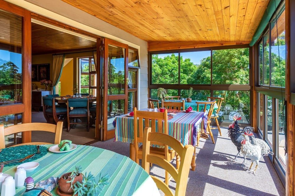 Pumula Lodge 4 Star Guesthouse Knysna - קניסנה - מסעדה